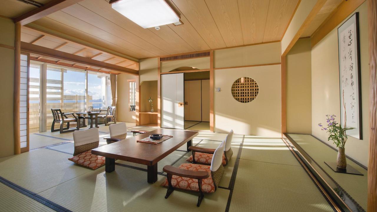 Hotel Tatsuki Gamagōri Exterior photo